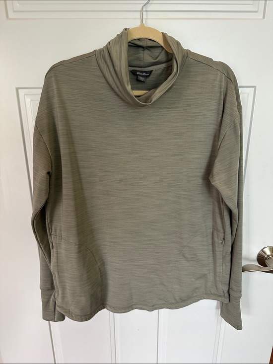 Eddie Bauer Tops - Eddie Bauer Women’s Sage Green Turtleneck Athletic Pullover Pockets EB002008